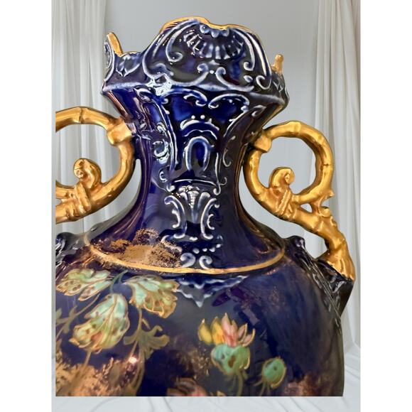 Antique Cobalt Blue Hand-Painted Floral Urn Vase, Gold Gilt Handles, 1890-1920 - Picture 3 of 10